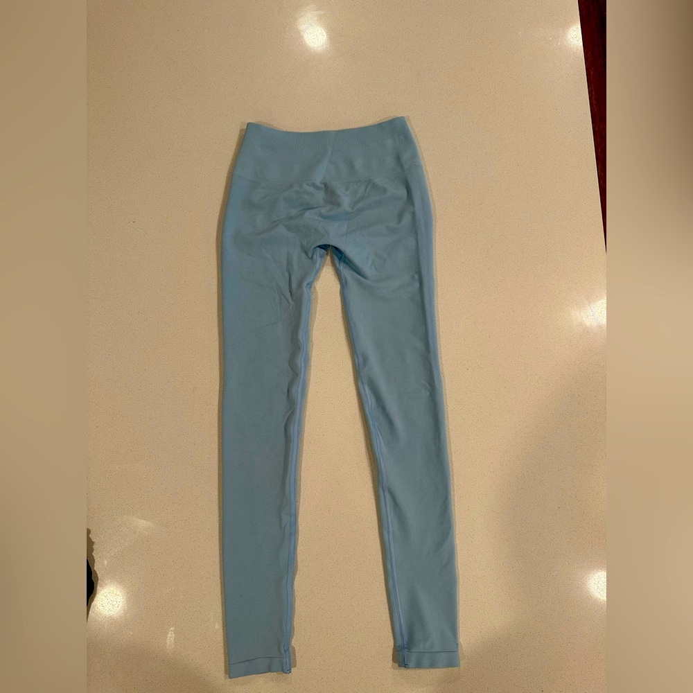 Baby blue Alphalete leggings